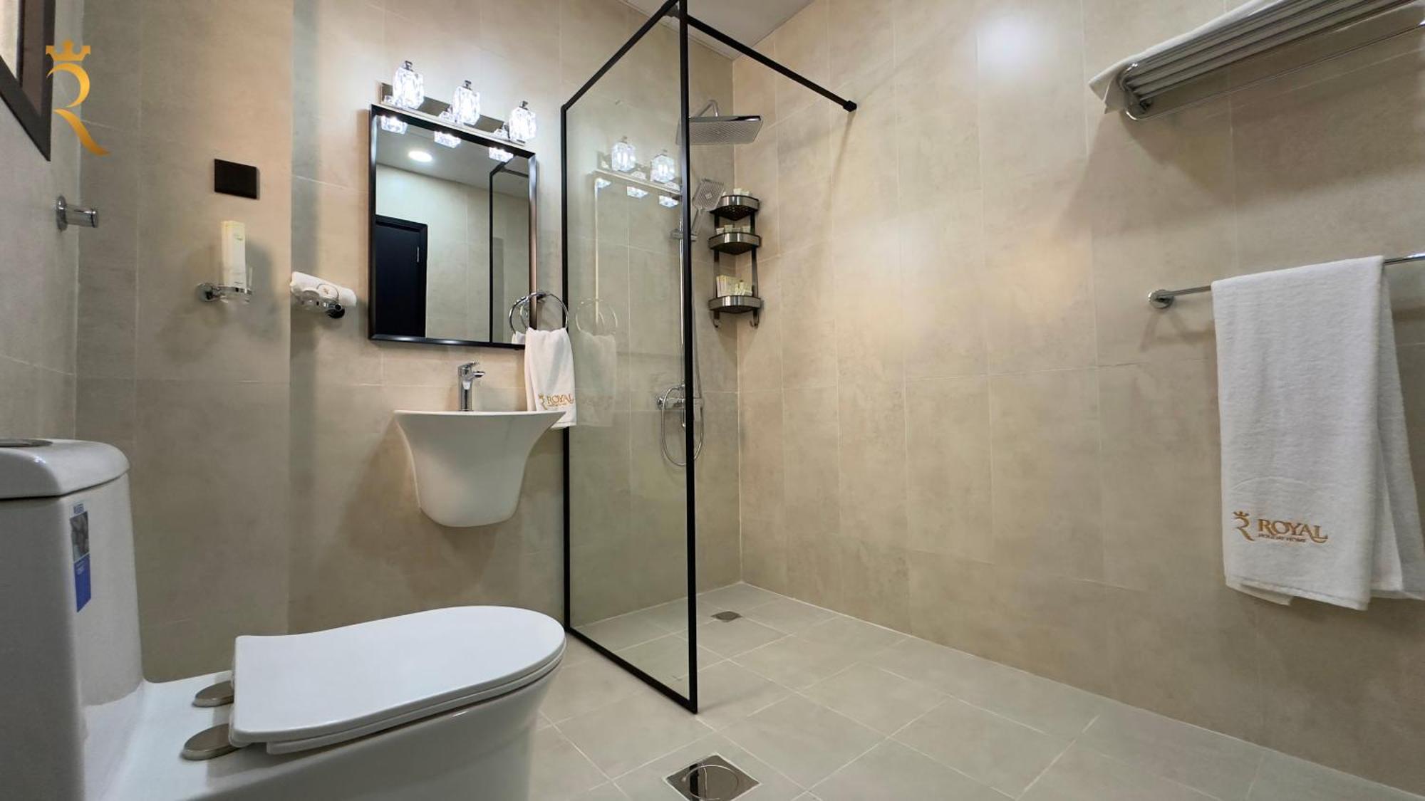 Exquisite 5-br Paradise In Al Danah Apartment Abu Dhabi