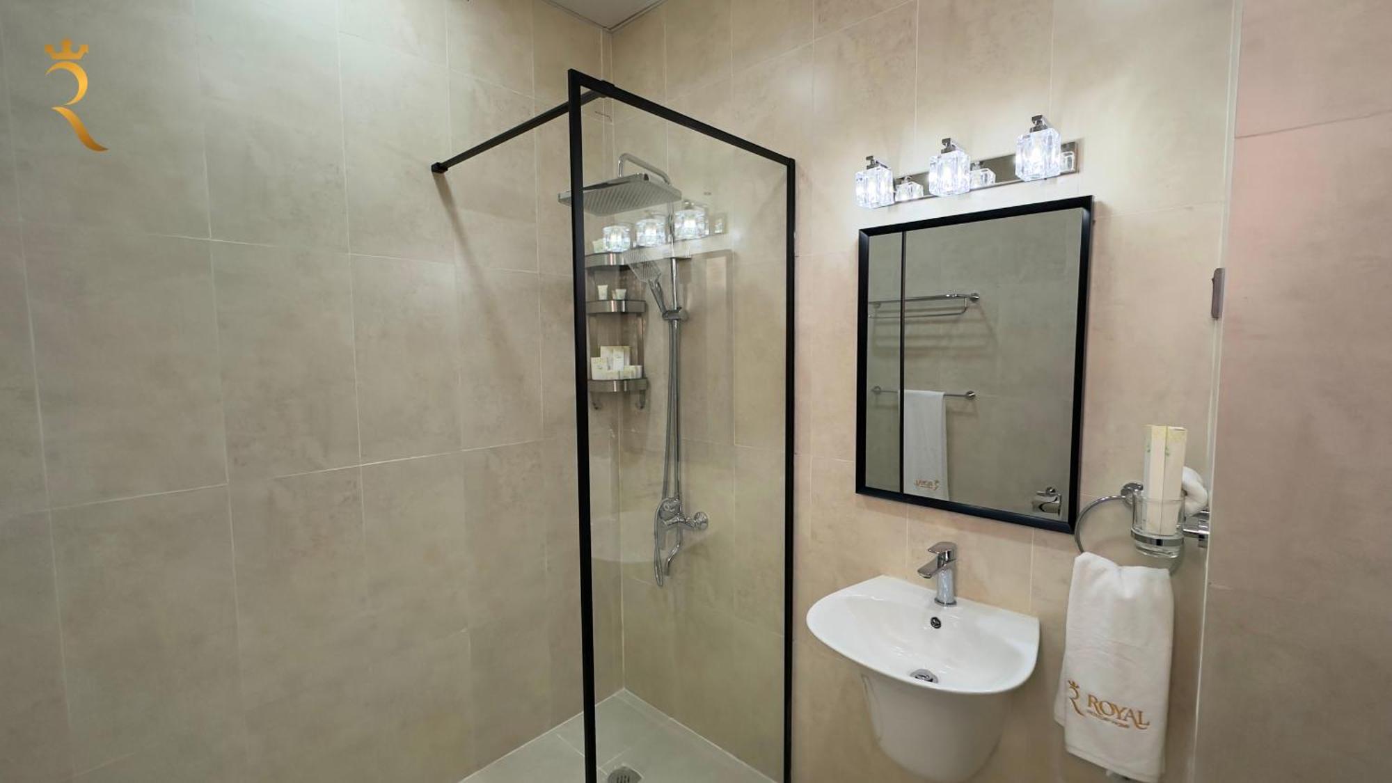 Exquisite 5-br Paradise In Al Danah Apartment Abu Dhabi
